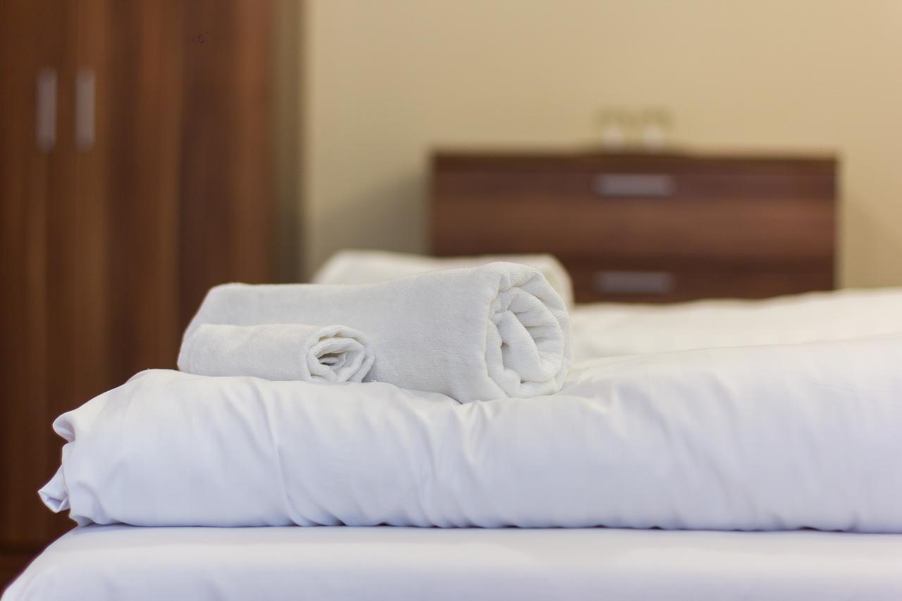 M1 Szeker Csarda Hotel Es Etterem Obarok Экстерьер фото